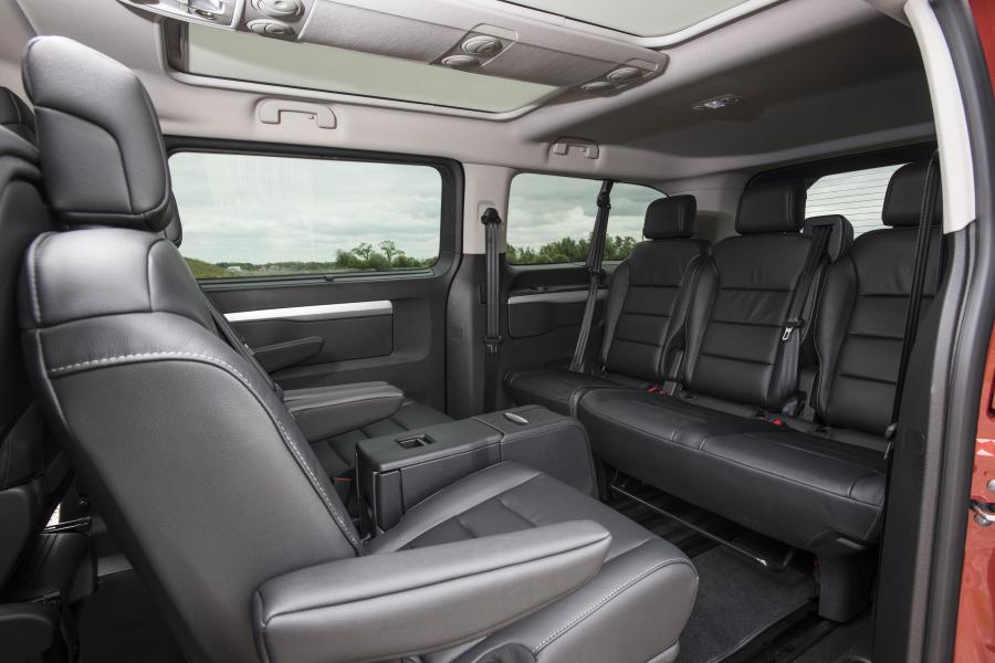 Интерьер Vauxhall Vivaro Life 2019 года  (фото 21 из 28)